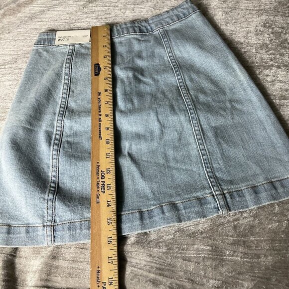 Topshop Moto Women's Light Blue Button Front Denim Mini Skirt 27” Petite NWT - Picture 5 of 10